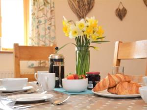 3 Bed in Bude oc-harve