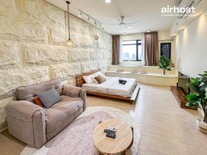 Chambers Residence by Airhost