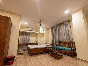 M D Guest House