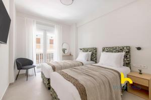 Bright and Roomy 2BR 2BA Kallithea Family Stay