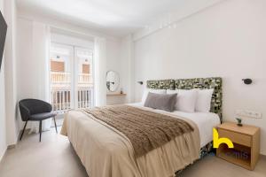 Bright and Roomy 2BR 2BA Kallithea Family Stay