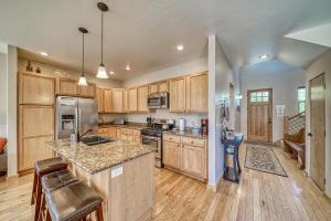 Dog Friendly- Downtown Salida