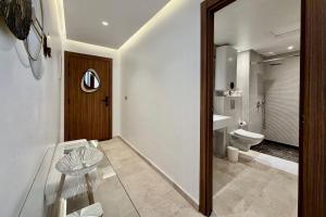 Central Gueliz 1BR with Balcony Wi-Fi & AC