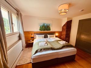 Frisch sanierte Wohnung mit zwei Schlafzimmern in historischem Baudenkmal