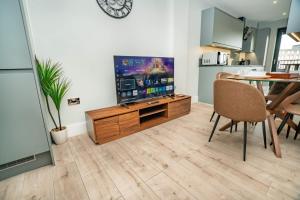 Modern 1 Bedroom Apartment in Leicester w Balcony