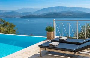 Omolos House