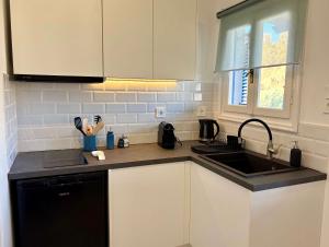 Origins I Boutique Studio 200m from Sea & Parking