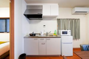 Single-family home in Shiokusa near Namba Entire 1st floor rented out 2 bedrooms living room Private space with a separate entrance