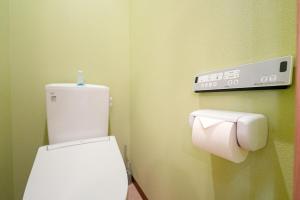 Single-family home in Shiokusa near Namba Entire 1st floor rented out 2 bedrooms living room Private space with a separate entrance