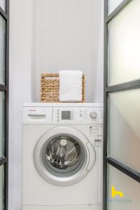 Contemporary Studio Hideaway Near Acropolis!
