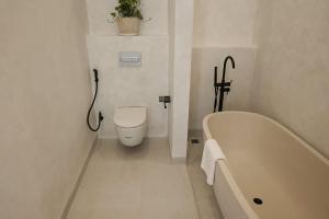 2BR Private Villa Familia, in Babakan Canggu