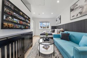 Walk to Stadium Prime 1BR Stay 2 Beds Sleeps 3 Free Wifi And Parking