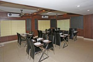 RAILVIEW HOTEL- Nr Platform-1, Railway Station