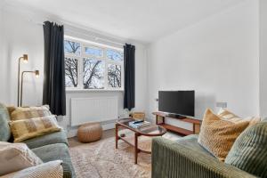 Madeira 2BR Garden Retreat Bromley Street Parking