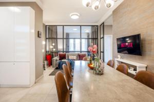 3BR by New York Cafe in Budapest Iconic District