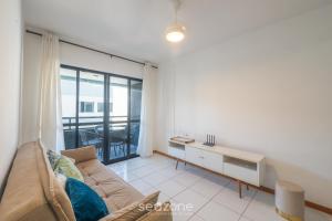 Apto em Cond. c Piscina a 300m da Praia HOR0285