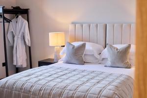 Clifftops - Stone Lodge