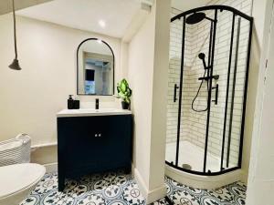 Contractors - Modern Home Gloucester City Centre