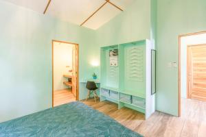 Villa del Alma - Natural Pool, AC, Walk to Beach