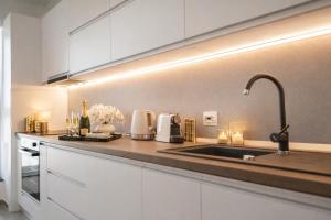 Apart B&V 55 Qualis - Elegant Apartment with Parking