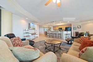 Lighthouse on the Bay Unit 2411