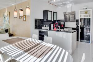 Casa Sevilla Finca SanJuan, Playa San Juan