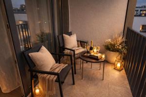 Apart B&V 706 Coresi - Balcony Apartment with Parking