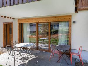 Appartement Confortable avec 2 Chambres, Terrasse et Parking à Megève - FR-1-569-123