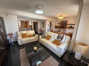 Apartamento 3 habitaciones junto a Playa Postiguet con terraza by Turihome