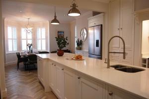 Morwendon House with Sea View