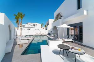 Villa Palmeras Evelia by Villa Plus