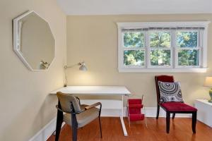 Condo Riviere Stay Downtown! Walk everywhere!