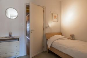 BEL AIR HOLIDAY - Unique 2-bedroom apartment with direct sea view T36