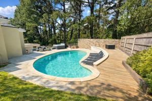 5 Bed House - Pool - Hot Tub - Sauna - Pool Table - Near New Forest and Beach - Sleeps 12