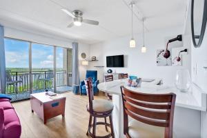 The View! On Water Street! Free parking