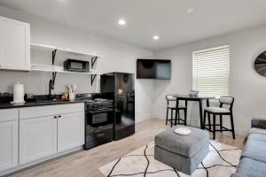 The Pearl Stylish Couples Getaway