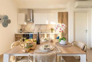 ClickSardegna Apartment Miral suite with Private Parking