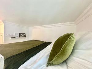 142 Suite Anceau - Cosy Apartment Paris Center