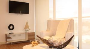 Suite Moderna con Parqueo en Zona 4