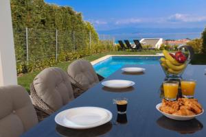 Villa Mare 2 - Sea View, Private Pool, 4 Bdrms