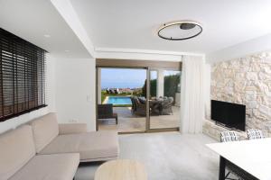 Villa Mare 2 - Sea View, Private Pool, 4 Bdrms