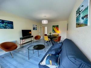 Quiberon - Appartement T2 - 50m² - Plein centre, proche plage, parking privé, loggia sud - FR-1-478-218