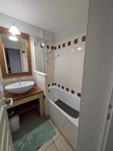 Swing Moliets - T2 bis - Golf - 3 Piscines - Plage