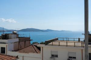 July Seaview Apartments