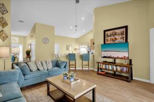 2 King Suites | Private Pool | 18 Min to Disney