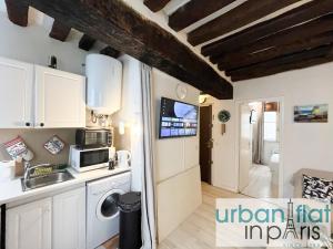 UrbanFlat 192 - 1 Bedroom Apartment in the very center of Paris