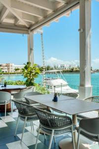 Stylish Cap Cana Apartment - Pool, Gym & Beaches