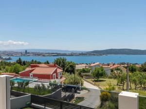 Luxury Villa La nonna Ana - heated pool, sea view, near Split