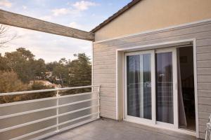 Appartement calme grande terrasse 150 m de la plage
