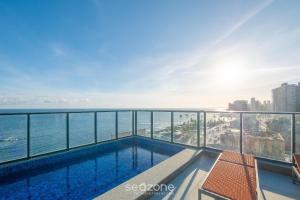 Cond. Saint Bartz, Lazer completo de frente para a Praia de Ondina - SBZs